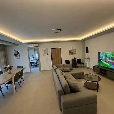 Portside Luxurious دراس