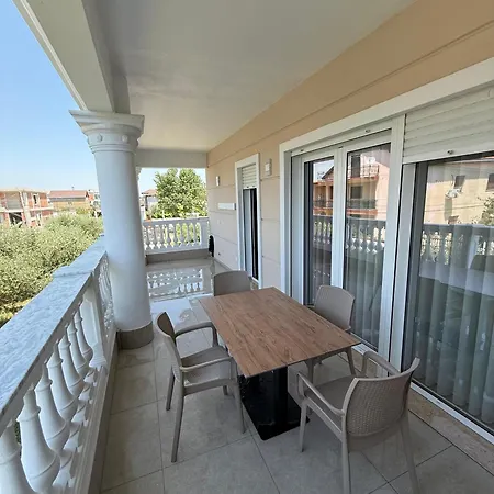 Portside Luxurious Apartament Durrës