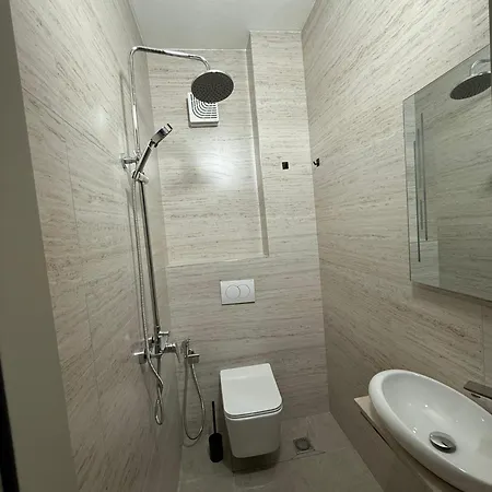 Portside Luxurious Apartment Durres