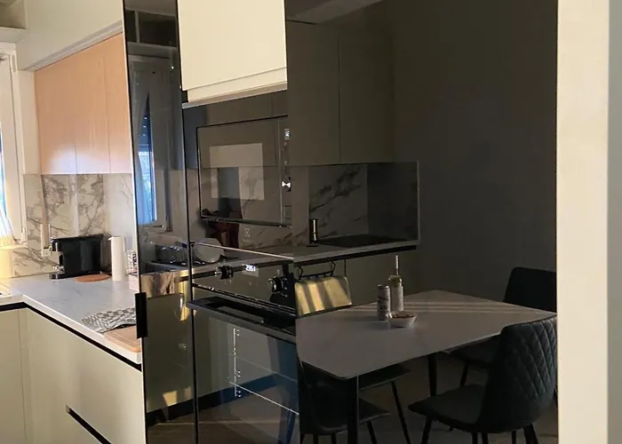 Portside Luxurious Apartament Durrës